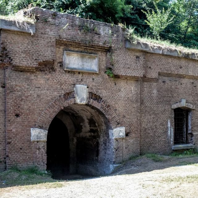 Battery 1-2